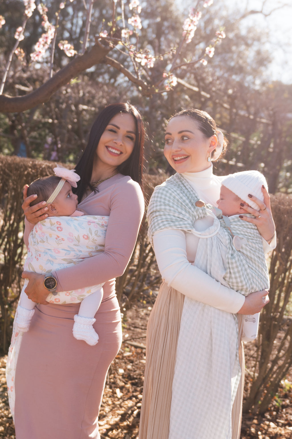 Gingham - 100% cotton ring sling (with white rings)