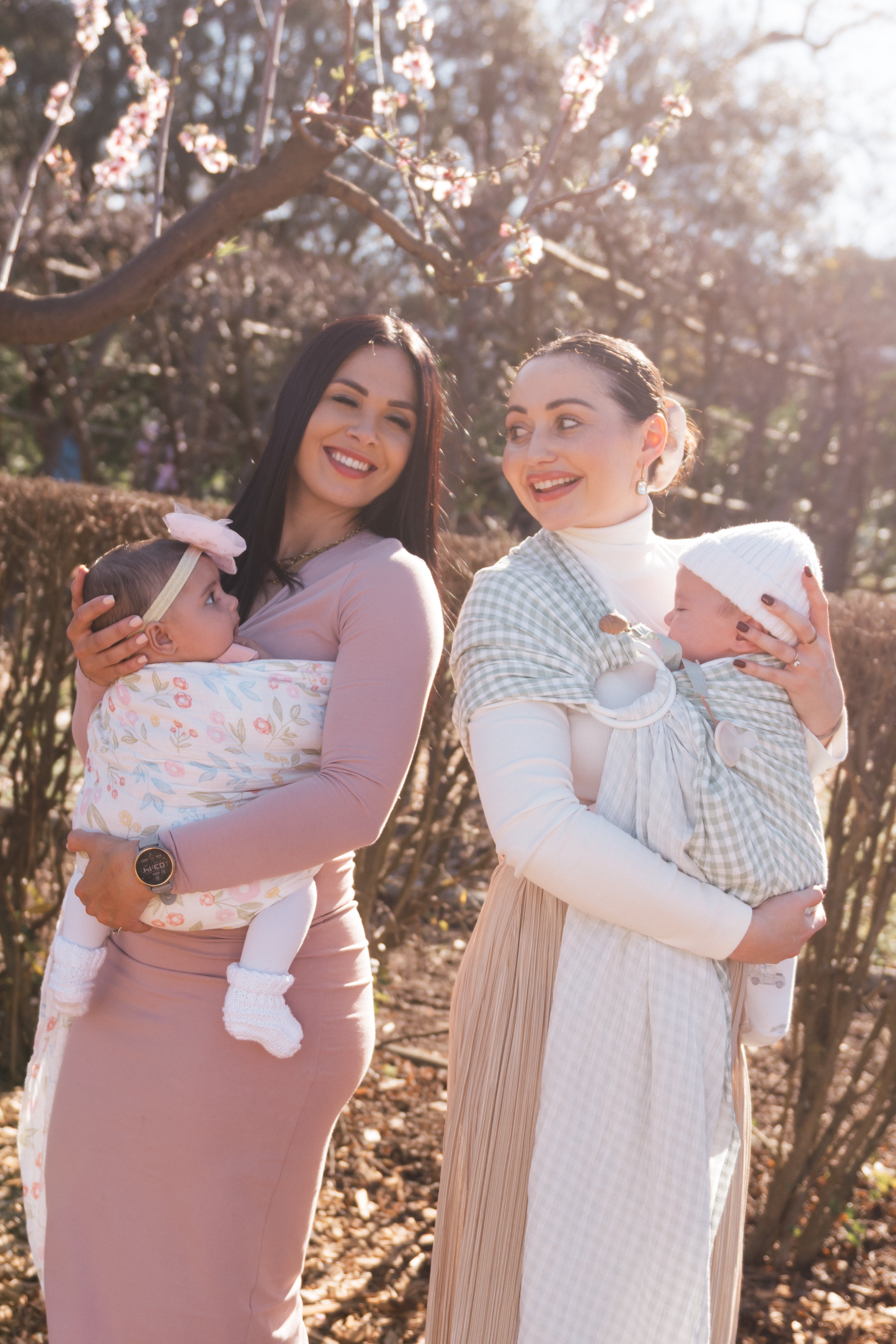 Gingham - 100% cotton ring sling (with white rings)