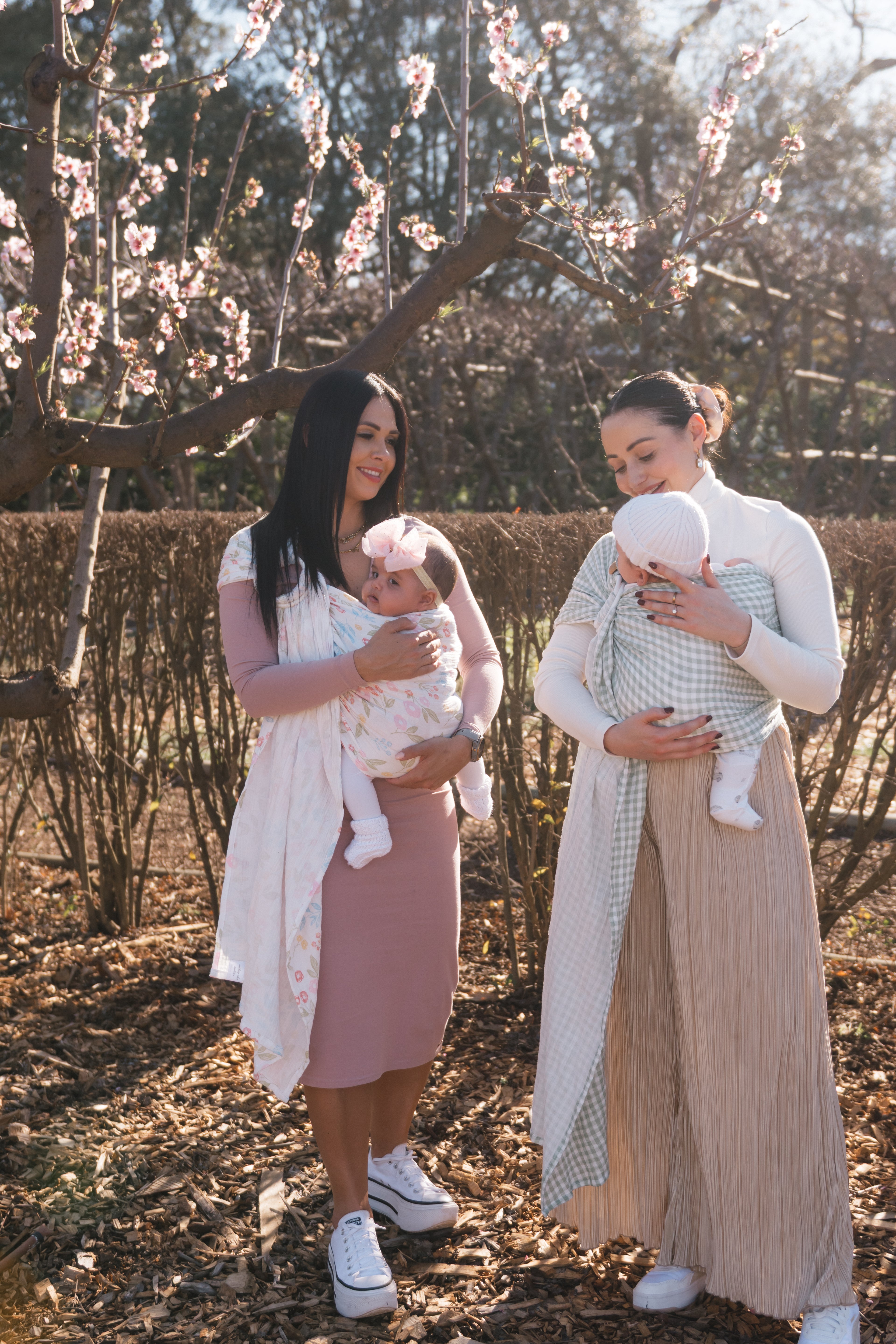 Gingham - 100% cotton ring sling (with white rings)
